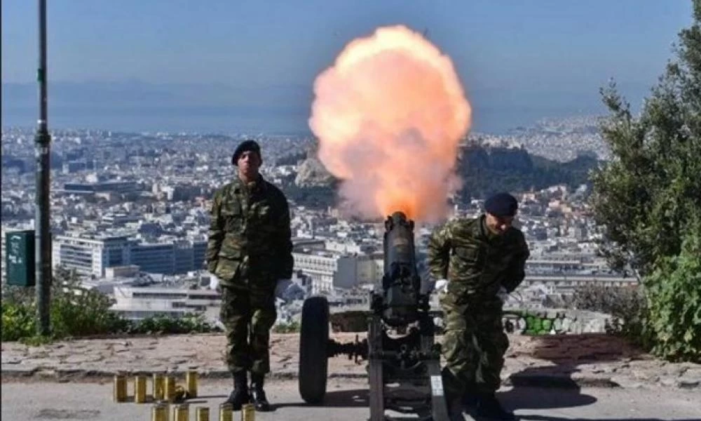 Τι συμβολίζουν οι 21 «κανονιοβολισμοί» από το Λυκαβηττό ανήμερα της 25ης Μαρτίου